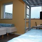 Auberge de jeunesse & *